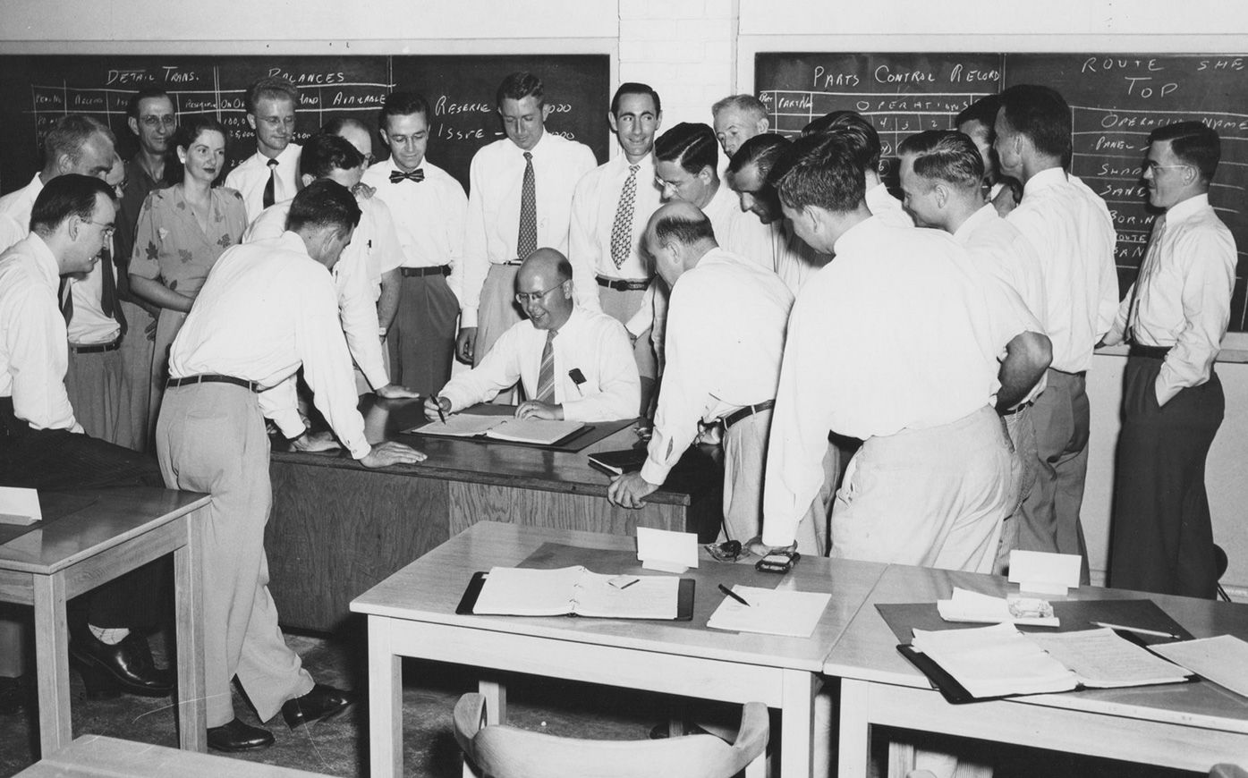 1952-53 Launching MBA and executive programs